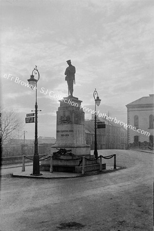 WAR MEMORIAL